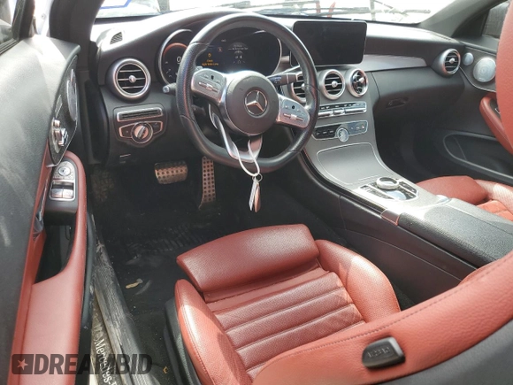 2020 Mercedes-Benz C 300 z VIN W1KWJ8DB3LG035117, wystawiony jako Copart lot #54713884 z przebiegiem 42 156 mil mil oraz Szkoda całkowita • Salvage title. Historia ofert i sprzedaży dostępna na DreamBid. Obrazek 8.