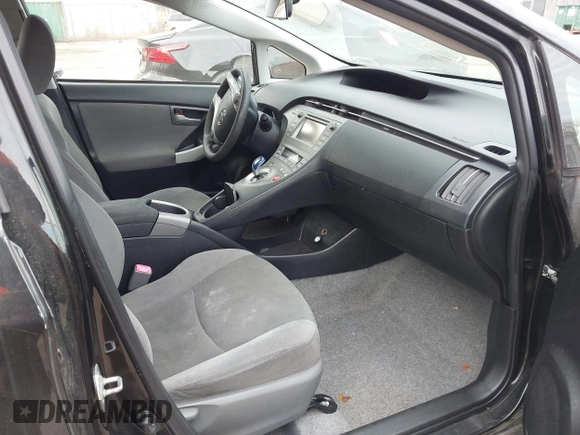 2013 Toyota Prius One with VIN JTDKN3DU8D0338101, listed as a IAAI auction lot 41684551 with 120,868 mi miles and . Bid and sale history available at DreamBid. Image 5.