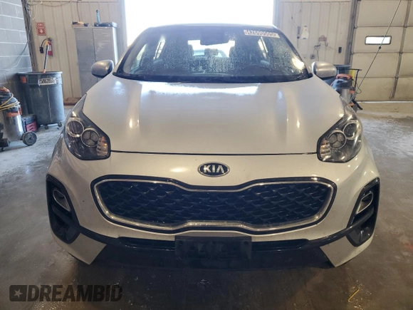 2020 Kia Sportage LX with VIN KNDPMCAC5L7800852, listed as a Copart auction lot 42690505 with 121,398 mi miles and Clean Title. Bid and sale history available at carsss.com. Image 5.