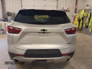 2019 Chevrolet Blazer z VIN 3GNKBHRS0KS667854, wystawiony jako IAAI lot #41964444 z przebiegiem 55 041 mil mil oraz . Historia ofert i sprzedaży dostępna na DreamBid. Obrazek 16.