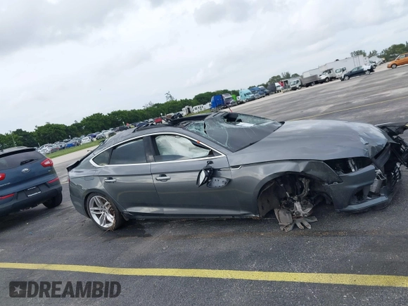 2019 Audi A5 Sportback Premium with VIN WAUANCF54KA076681, listed as a IAAI auction lot 40817960 with 1 mi miles. Bid and sale history available at carsss.com. Image 14.