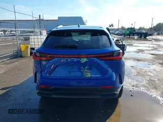 2025 Lexus NX 250 Premium z VIN 2T2GDCAZ4SC020337, wystawiony jako IAAI lot #41402339 z przebiegiem 7 657 mil mil oraz . Historia ofert i sprzedaży dostępna na DreamBid. Obrazek 17.