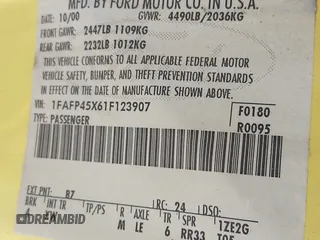 2001 Ford Mustang GT Deluxe с VIN 1FAFP45X61F123907, выставлен на аукционе IAAI как лот 42067359 с пробегом Не указан миль и . История ставок и продаж доступна на DreamBid. Изображение 9.