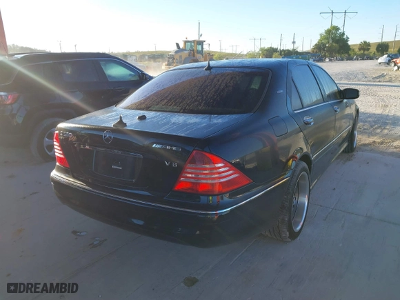 2006 Mercedes-Benz S-Class 5.0L with VIN WDBNG75J36A482914, listed as a IAAI auction lot 41826966 with 65,654 mi miles. Bid and sale history available at carsss.com. Image 4.