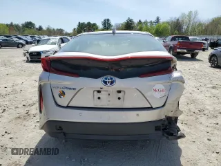 2017 Toyota Prius Plus z VIN JTDKARFP8H3049875, wystawiony jako Copart lot #54362185 z przebiegiem 81 193 mil mil oraz Szkoda całkowita • Salvage title. Historia ofert i sprzedaży dostępna na DreamBid. Obrazek 6.