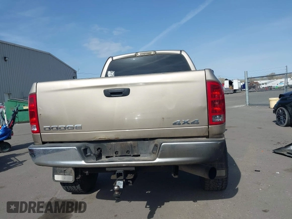 2004 Dodge 3500 ST with VIN 3D7LU38C24G276088, listed as a IAAI auction lot 41969955 with 243,373 mi miles. Bid and sale history available at carsss.com. Image 16.