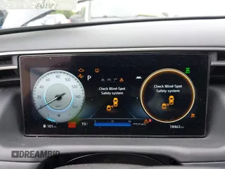 2022 Hyundai Santa Cruz Limited z VIN 5NTJEDAF3NH010999, wystawiony jako IAAI lot #42234746 z przebiegiem 18 463 mil mil oraz . Historia ofert i sprzedaży dostępna na DreamBid. Obrazek 7.