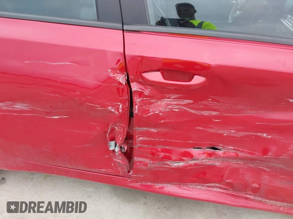 2021 Kia Forte LXS z VIN 3KPF24AD6ME361887, wystawiony jako IAAI lot #42202222 z przebiegiem 101 142 mil mil oraz . Historia ofert i sprzedaży dostępna na DreamBid. Obrazek 6.