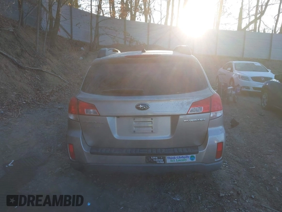 2014 Subaru Outback Limited with VIN 4S4BRCLC0E3225638, listed as a IAAI auction lot 41897375 with 118,155 mi miles and . Bid and sale history available at DreamBid. Image 17.