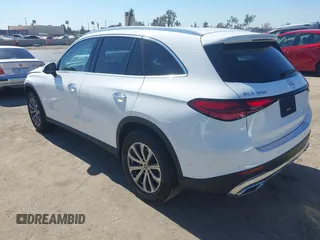 2023 Mercedes-Benz GLC with VIN W1NKM4GB2PU018233, listed as a IAAI auction lot 41671282 with 1 mi miles. Bid and sale history available at carsss.com. Image 3.