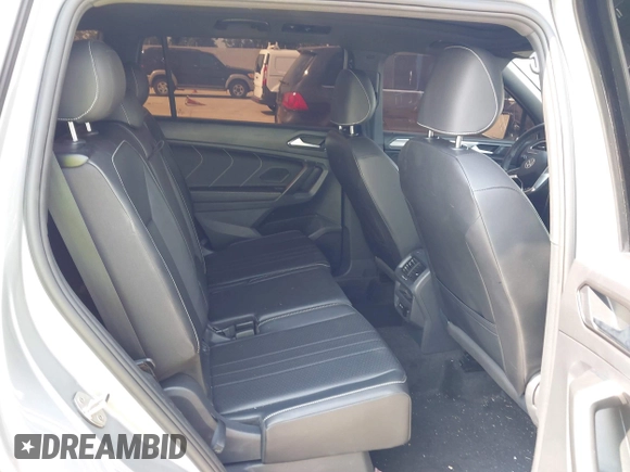 2023 Volkswagen Tiguan SE R-Line Black с VIN 3VVCB7AX5PM064412, выставлен на аукционе IAAI как лот 42279912 с пробегом 72 528 миль миль и . История ставок и продаж доступна на DreamBid. Изображение 8.