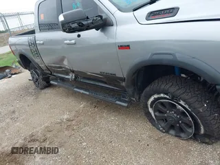 2021 Ram 2500 Power Wagon с VIN 3C6TR5EJ5MG501492, выставлен на аукционе IAAI как лот 42416688 с пробегом 35 033 миль миль и . История ставок и продаж доступна на DreamBid. Изображение 6.