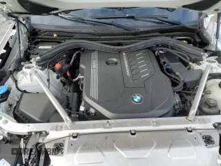 2024 BMW X4 M40i with VIN 5UX43DT00R9T40316, listed as a Copart auction lot 46582885 with 9,335 mi miles and Salvage Title. Bid and sale history available at carsss.com. Image 12.