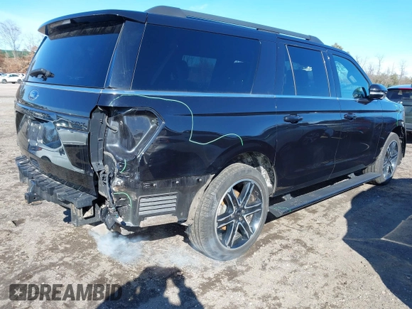 2019 Ford Expedition Max Limited with VIN 1FMJK2AT4KEA00121, listed as a IAAI auction lot 41490535 with 100,157 mi miles and . Bid and sale history available at DreamBid. Image 4.