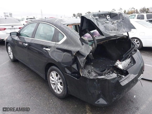 2015 Nissan Altima 2.5 SL with VIN 1N4AL3AP4FC100186, listed as a IAAI auction lot 41573736 with NaN miles. Bid and sale history available at carsss.com. Image 3.