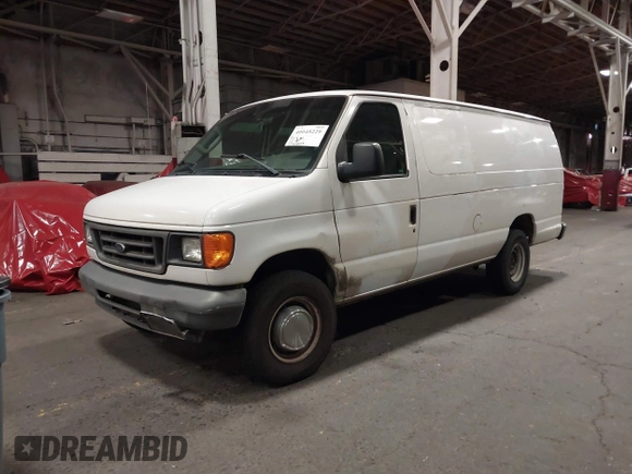 2004 Ford Econoline Cargo Recreational with VIN 1FTSS34L44HB32212, listed as a IAAI auction lot 40045229 with 326,657 mi miles and . Bid and sale history available at carsss.com. Image 2.