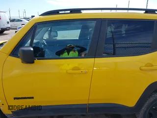 2018 Jeep Renegade Sport with VIN ZACCJBAB8JPJ09093, listed as a IAAI auction lot 42221486 with 58,802 mi miles and . Bid and sale history available at DreamBid. Image 14.