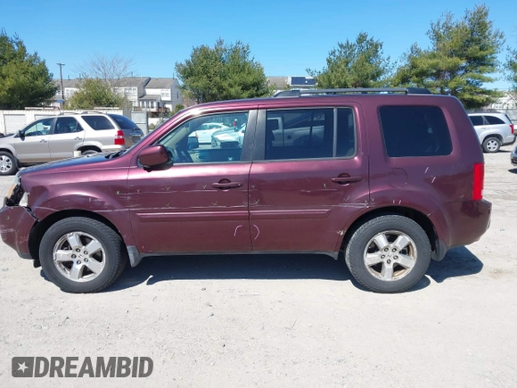 2011 Honda Pilot EX with VIN 5FNYF4H45BB063910, listed as a IAAI auction lot 41893578 with 221,918 mi miles. Bid and sale history available at carsss.com. Image 14.