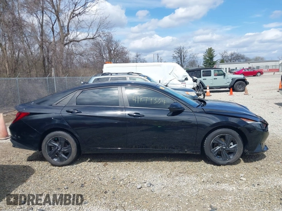 2022 Hyundai Elantra SEL with VIN KMHLM4AGXNU272717, listed as a IAAI auction lot 41879304 with 55,680 mi miles and . Bid and sale history available at DreamBid. Image 13.