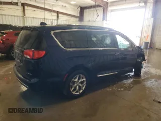 2017 Chrysler Pacifica Limited with VIN 2C4RC1GG7HR812727, listed as a Copart auction lot 63574525 with 172,424 mi miles and Clean title. Bid and sale history available at DreamBid. Image 3.