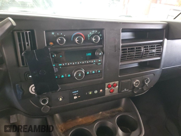 2017 Chevrolet Express Cargo с VIN 1GCWGAFF0H1275199, выставлен на аукционе IAAI как лот 42621702 с пробегом 171 974 миль миль и . История ставок и продаж доступна на DreamBid. Изображение 24.