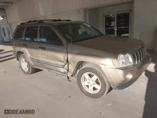 2005 Jeep Grand Cherokee Laredo with VIN 1J8HR48N95C713185, listed as a IAAI auction lot 41777242 with 95,262 mi miles. Bid and sale history available at carsss.com. Image 1.
