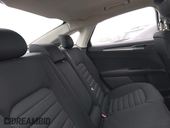 2013 Ford Fusion SE with VIN 3FA6P0HR4DR368010, listed as a IAAI auction lot 41941471 with 197,359 mi miles. Bid and sale history available at carsss.com. Image 8.