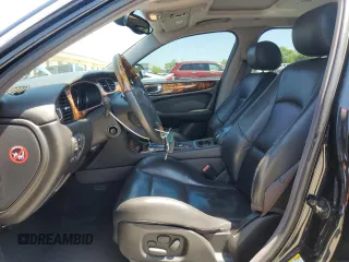 2004 Jaguar XJ с VIN SAJEA73B34TG10749, выставлен на аукционе Copart как лот 56574025 с пробегом 72 240 миль миль и Списание • Salvage title. История ставок и продаж доступна на DreamBid. Изображение 7.