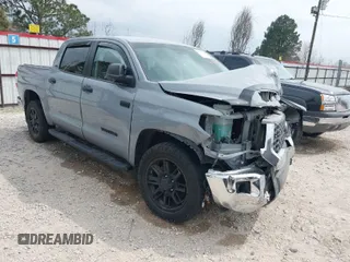 2021 Toyota Tundra 2WD SR5 with VIN 5TFEY5F15MX299705, listed as a IAAI auction lot 41770108 with 1 mi miles. Bid and sale history available at carsss.com. Image 1.