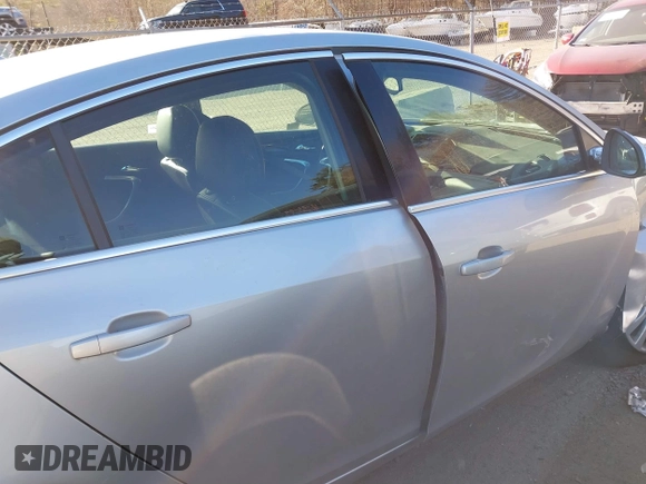 2011 Buick Regal with VIN 2G4GX5GV9B9189549, listed as a IAAI auction lot 41259136 with 83,354 mi miles and . Bid and sale history available at DreamBid. Image 13.