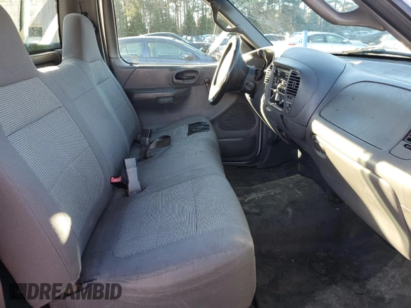 2001 Ford F-150 XL z VIN 1FTZF17241NB28460, wystawiony jako Copart lot #45940015 z przebiegiem Nie podano mil oraz Szkoda całkowita • Salvage title. Historia ofert i sprzedaży dostępna na DreamBid. Obrazek 10.