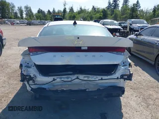 2024 Hyundai Elantra SEL with VIN KMHLM4DG4RU694158, listed as a IAAI auction lot 42451607 with 6,471 mi miles and . Bid and sale history available at DreamBid. Image 17.