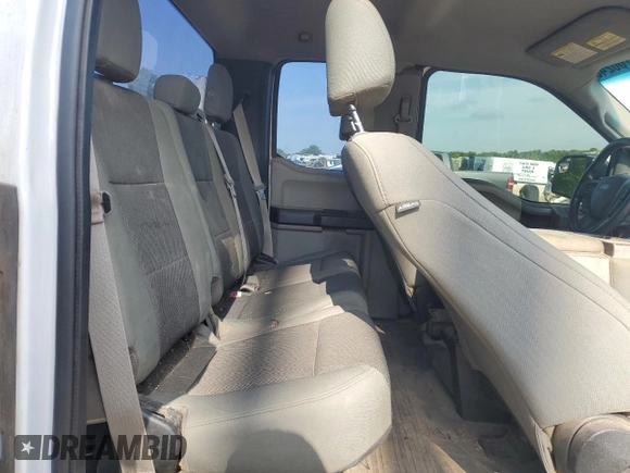 2016 Ford F-150 XL с VIN 1FTEX1CF7GKD82534, выставлен на аукционе Copart как лот 58706245 с пробегом 131 837 миль миль и Списание • Salvage title. История ставок и продаж доступна на DreamBid. Изображение 10.