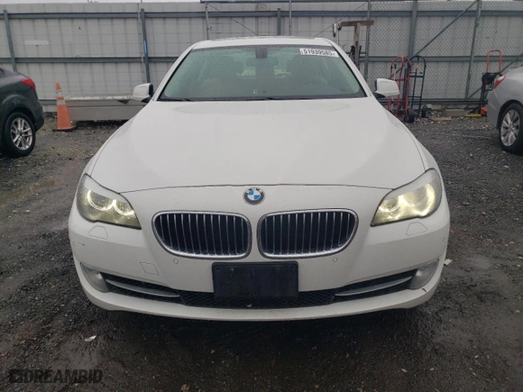 2013 BMW 5 Series 528i xDrive with VIN WBAXH5C57DD112723, listed as a Copart auction lot 51939585 with 111,548 mi miles and Clean Title. Bid and sale history available at carsss.com. Image 5.