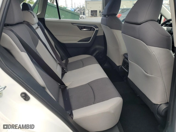 2019 Toyota RAV4 XLE with VIN JTMW1RFV4KD007950, listed as a Copart auction lot 44012885 with 33,600 mi miles and Salvage Title. Bid and sale history available at carsss.com. Image 11.