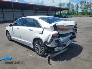 2017 Lincoln MKZ Hybrid Select z VIN 3LN6L5LUXHR600982, wystawiony jako IAAI lot #42266287 z przebiegiem 201 450 mil mil oraz . Historia ofert i sprzedaży dostępna na DreamBid. Obrazek 3.