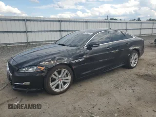2019 Jaguar XJ R-Sport with VIN SAJWA1C7XK8W21242, listed as a Copart auction lot 56092225 with 47,727 mi miles and Salvage title. Bid and sale history available at DreamBid. Image 1.