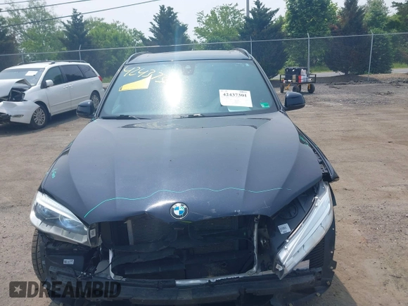 2017 BMW X5 xDrive50i with VIN 5UXKR6C5XH0J84270, listed as a IAAI auction lot 42437301 with 92,847 mi miles and . Bid and sale history available at DreamBid. Image 12.