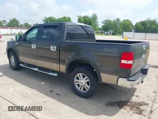 2006 Ford F-150 XLT z VIN 1FTPW14V76KD97454, wystawiony jako IAAI lot #42523220 z przebiegiem 196 007 mil mil oraz . Historia ofert i sprzedaży dostępna na DreamBid. Obrazek 3.