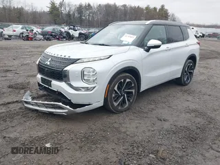 2024 Mitsubishi Outlander SEL z VIN JA4J4WA89RZ056649, wystawiony jako IAAI lot #41715013 z przebiegiem 7 835 mil mil oraz . Historia ofert i sprzedaży dostępna na DreamBid. Obrazek 2.