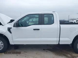 2022 Ford F-150 XL z VIN 1FTEX1CB1NKD70793, wystawiony jako IAAI lot #42189042 z przebiegiem 12 339 mil mil oraz . Historia ofert i sprzedaży dostępna na DreamBid. Obrazek 15.