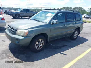 2005 Toyota Highlander z VIN JTEEP21A350128479, wystawiony jako IAAI lot #42417265 z przebiegiem 238 482 mil mil oraz . Historia ofert i sprzedaży dostępna na DreamBid. Obrazek 2.