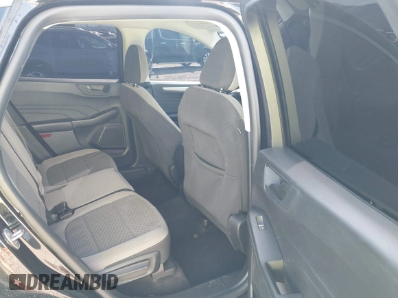 2022 Ford Escape SE z VIN 1FMCU9G68NUA63682, wystawiony jako IAAI lot #40468213 z przebiegiem 52 278 mil mil oraz . Historia ofert i sprzedaży dostępna na DreamBid. Obrazek 8.