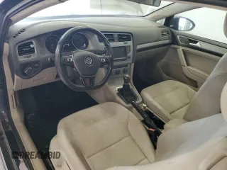 2015 Volkswagen Golf TSI S z VIN 3VW817AU9FM076958, wystawiony jako Copart lot #59679635 z przebiegiem 127 962 mil mil oraz Czysty tytuł • Clean title. Historia ofert i sprzedaży dostępna na DreamBid. Obrazek 8.