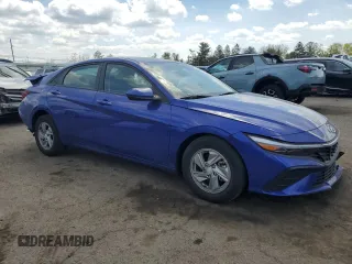 2024 Hyundai Elantra SE z VIN KMHLL4DGXRU654573, wystawiony jako Copart lot #54004355 z przebiegiem 10 453 mil mil oraz Szkoda całkowita • Salvage title. Historia ofert i sprzedaży dostępna na DreamBid. Obrazek 4.