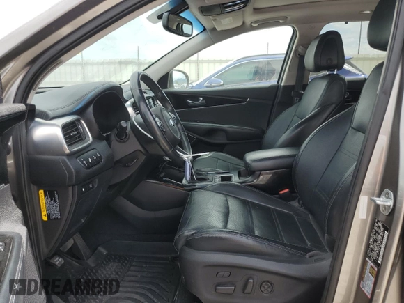 2016 Kia Sorento SX with VIN 5XYPKDA5XGG168517, listed as a Copart auction lot 61225075 with 111,326 mi miles and Salvage title. Bid and sale history available at DreamBid. Image 7.