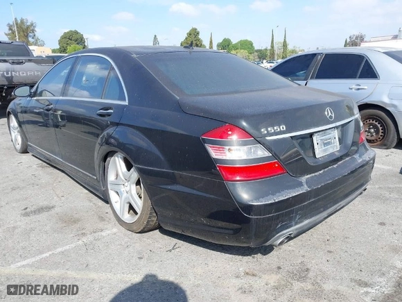 2007 Mercedes-Benz S-Class 5.5L V8 with VIN WDDNG71X67A089282, listed as a IAAI auction lot 41913014 with 195,461 mi miles. Bid and sale history available at carsss.com. Image 3.