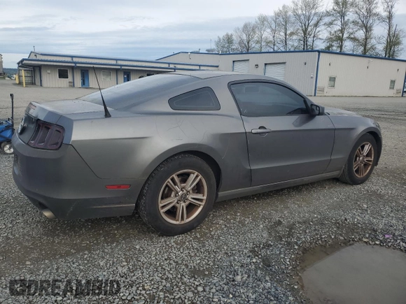 2014 Ford Mustang V6 with VIN 1ZVBP8AM7E5239797, listed as a Copart auction lot 52607885 with 101,133 mi miles and Salvage Title. Bid and sale history available at carsss.com. Image 3.