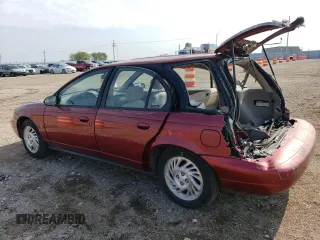 1999 Saturn SW z VIN 1G8ZK827XXZ348270, wystawiony jako Copart lot #67872244 z przebiegiem 110 936 mil mil oraz Szkody całkowita. Historia ofert i sprzedaży dostępna na DreamBid. Obrazek 2.