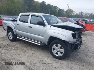 2006 Toyota Tacoma z VIN 5TELU42N16Z277752, wystawiony jako IAAI lot #41951654 z przebiegiem 258 223 mil mil oraz . Historia ofert i sprzedaży dostępna na DreamBid. Obrazek 1.